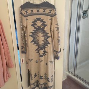 Jessica Simpson long cardigan